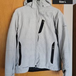 Moving Out Clothes 