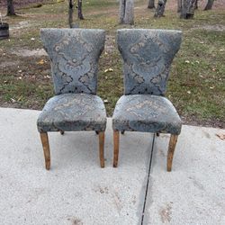 Classic Pair of Pier1 Dining Chairs 