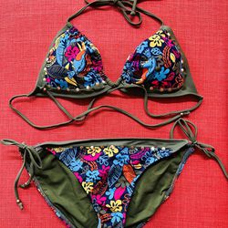 4 Pairs Of Bikini Bathing Suits (NEW) Size L  $30 Each