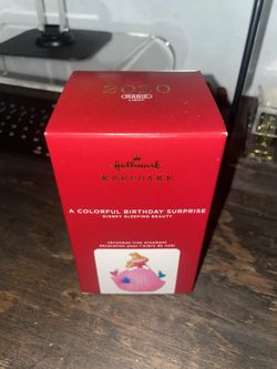 Hallmark Keepsake Disney “A Colorful Birthday Surprise”, Disney Sleeping Beauty
