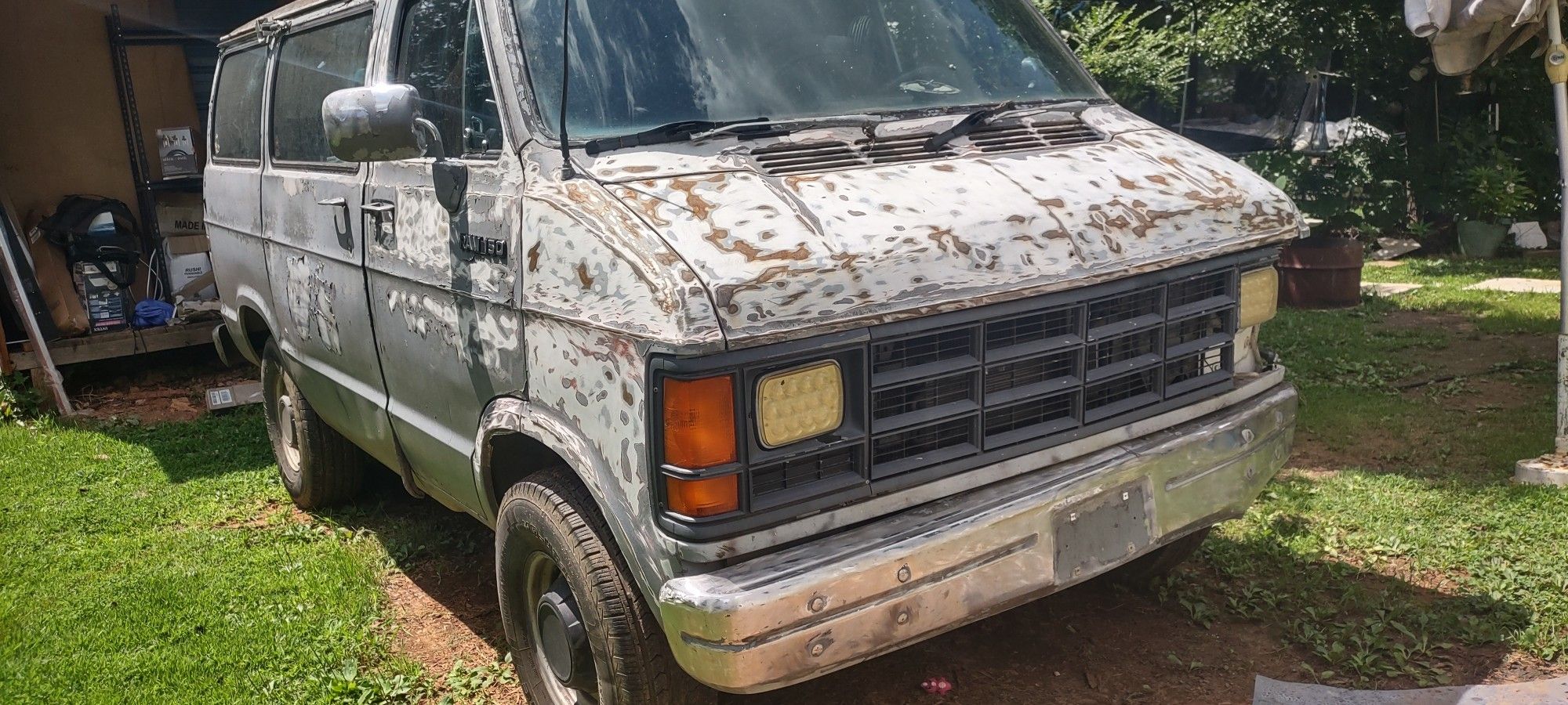 1990 Dodge Ram B1500 Cargo Van