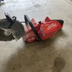 Milwaukee M18 Concrete Saw 