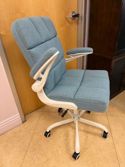 New office chair with foldable arms