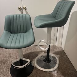 Barstools Set  of 2- Green   NEW!!! 