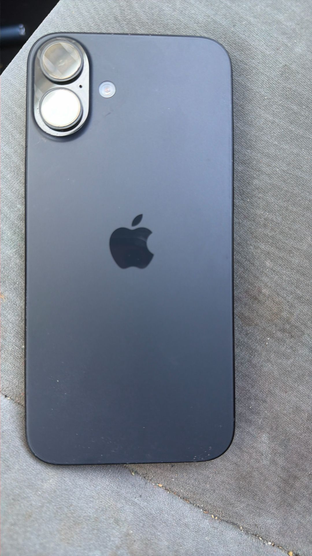 iPhone 16 Plus Locked!!!