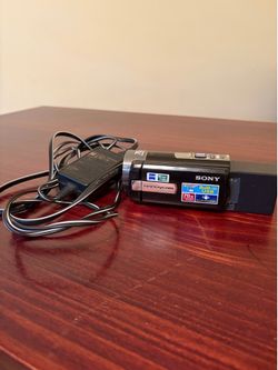 Sony Handycam DCR-SX45 Camcorder w/ Charger