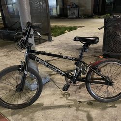 Free Agent Eluder BMX Bike 