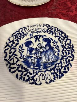 1980 Merry Christmas Collector Plate Blue White