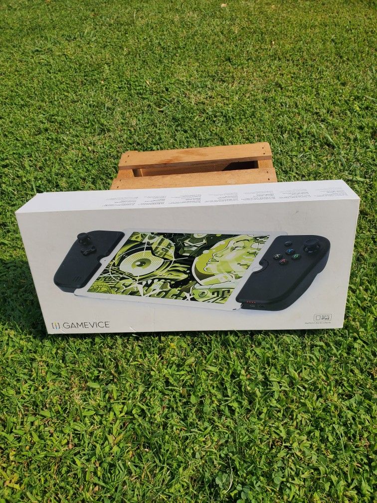 Gamevice GV150 iPad Game Controller 9.7" iPad Pro iPad iPad Air 2 (lightning)