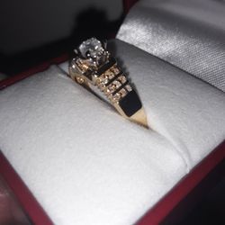 Gold Diamond ring
