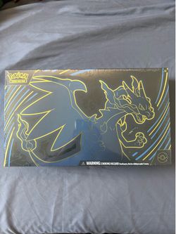 Pokemon Mega Charizard Ultra premium Collection
