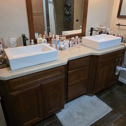 Large Bathroom Vanity With Sinks And Faucets 