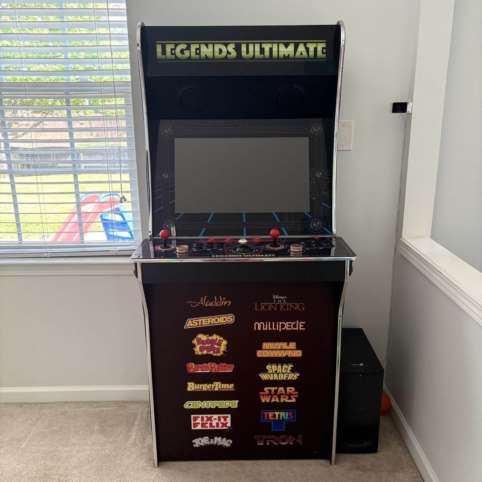 Legends Ultimate Full Size