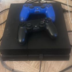 PS4 Regular With Controllers 