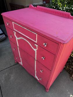 Kids dresser