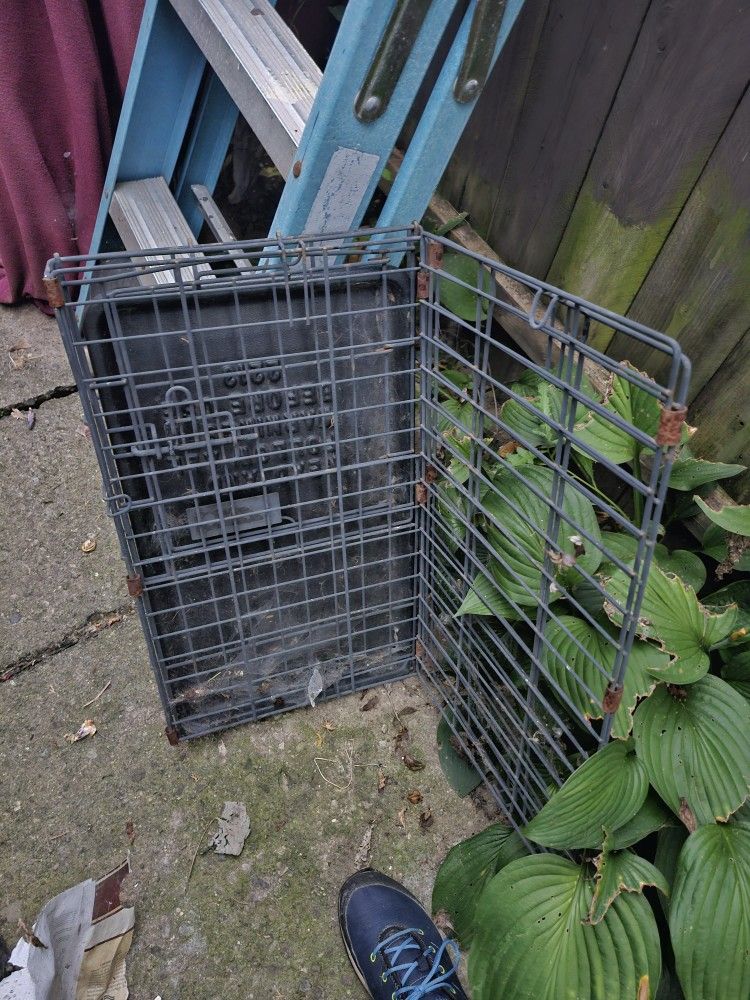 1 Small 1 Large Crates,
