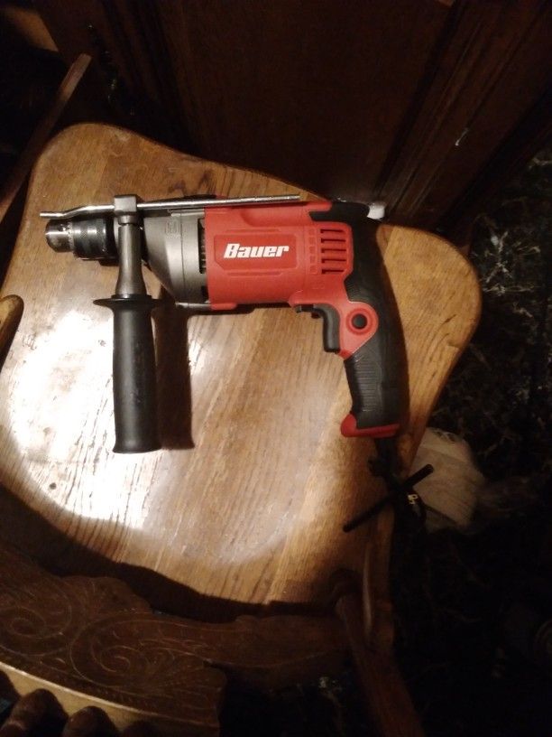 Bauer 1/2" Reversible Hammer Drill. Model-1992E-B