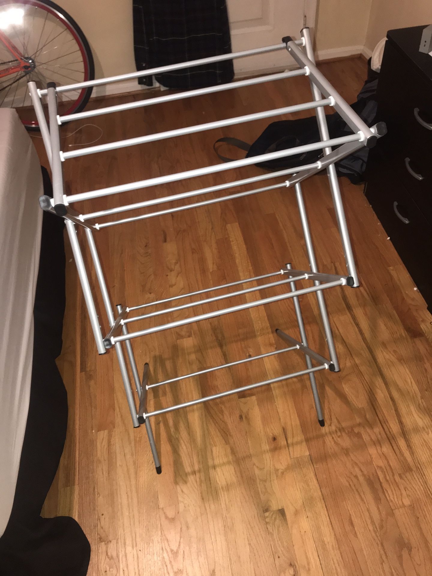 Foldable drying rack