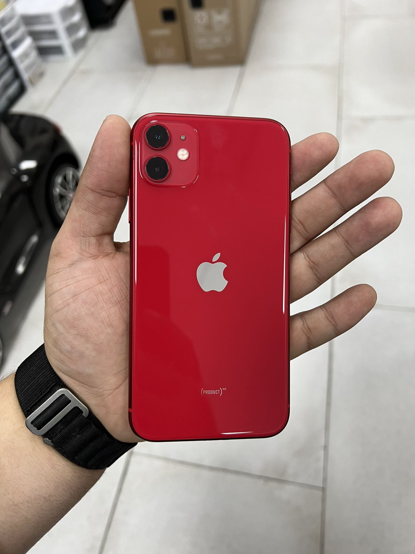 iPhone 11 64GB Factory Unlocked $349 Cash Or Card!!