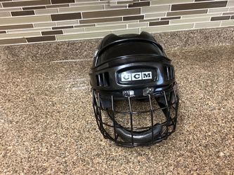 Hockey Helmet-CCM. (G)