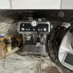 De'Longhi La Specialista Espresso Machine
