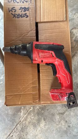 Milwaukee screw gun
