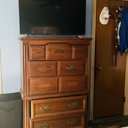 Dresser For Sale 