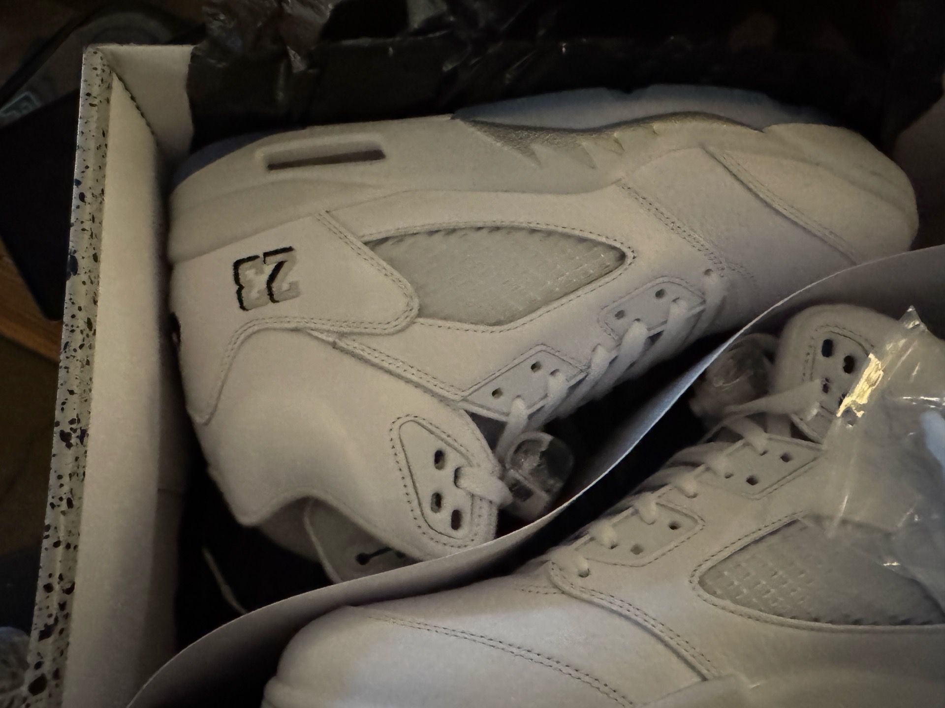 Jordan 5 size 11 175$