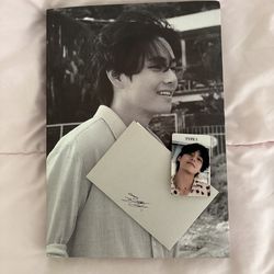 BTS V (Kim Taehyung) — TYPE 1 Official Photobook + Photocard