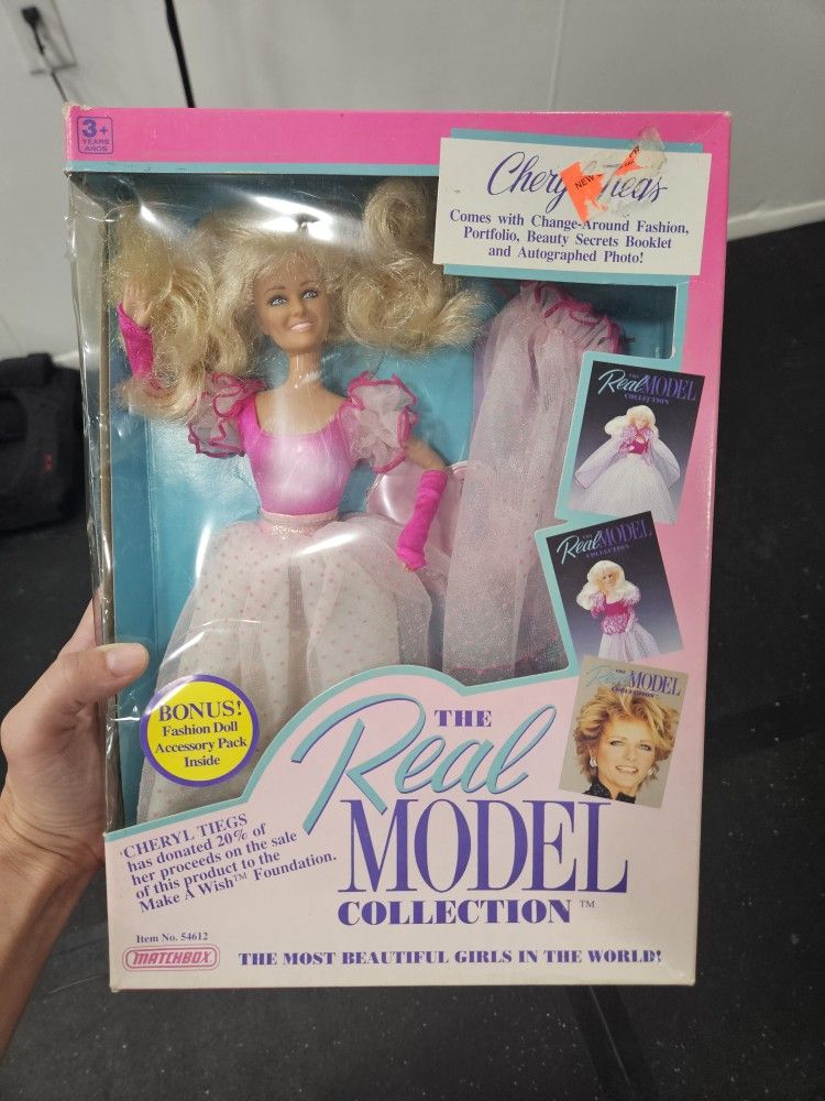 The Real Model Collection Cheryl Tiegs Fashion Doll