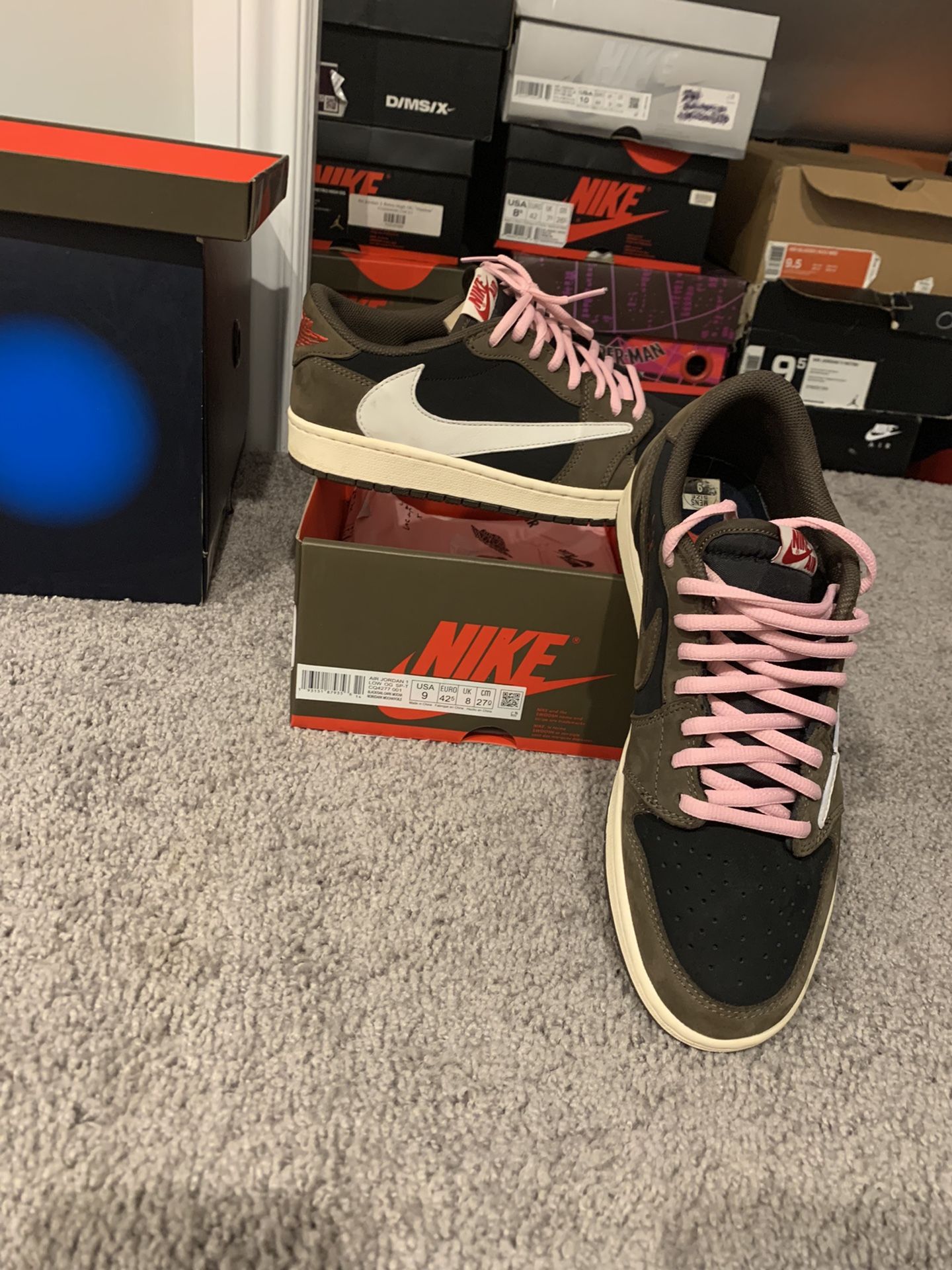 Travis Scott 1Lo