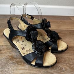 NWOT Naturalizer Explorer Black Comfort Faux Leather Floral Wedge Sandal, Sz 7.5