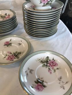 Notita le China  80 Pieces  From E Bone China Set 