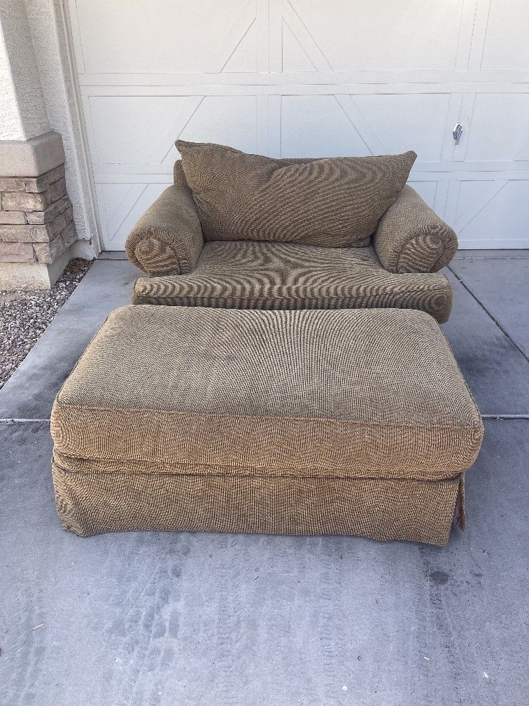 Loveseat And Ottoman