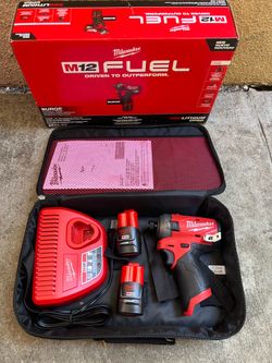 Milwaukee M12 FUEL SURGE  Brushless Cordless 1/4 in. Hex Impact Driver Compact Kit w/Two 2.0Ah Batteries, Bag