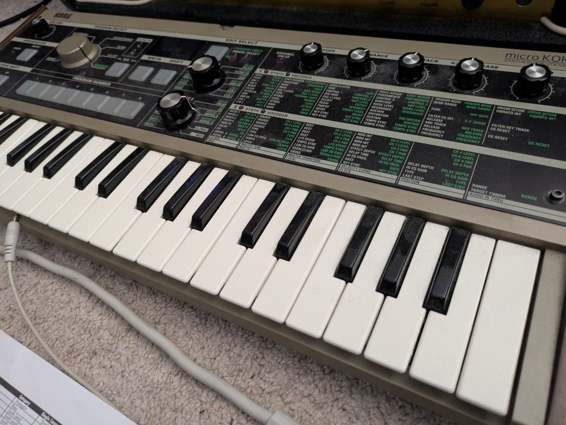 Microkorg Synthesizer Vocoder 