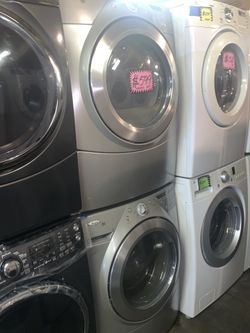 Whirlpool front load washer and electric dryer st working perfectly