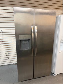 Refrigerador Frigidaire Side-by-Side de 36”– Acero Inoxidable
