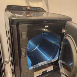 6 Months Old Samsung Dryer For $650