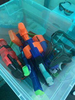 Box of nerf gun play set