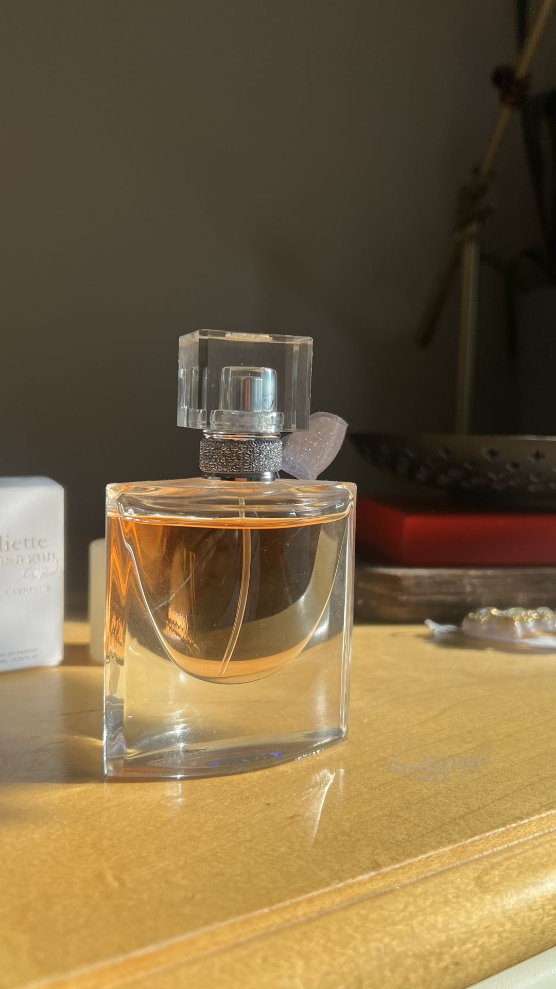 La Vie Est Belle Perfume