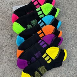 Women’s Ankle Athletic Running Socks Performance Cushioned Low Cut Sports Socks w/ Heel Tab (6 Pairs, Sock Size 9-11)
