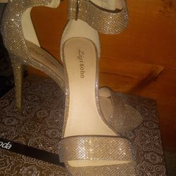 Heels Size:8 1/2