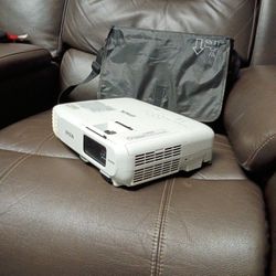 Epson LCD 1080 Projector