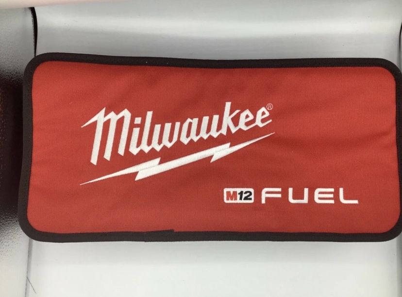 Milwaukee M12 Fuel Logo 17” Contractor Soft Case Bag 17*8*3 mesh pocket (m18)