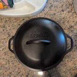 Cast Iron Pot  and Pan Nice And Clean