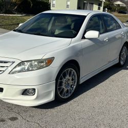 2011 Toyota Camry LE Sedan 4D