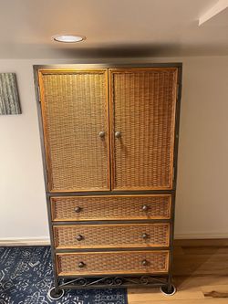 Armoire