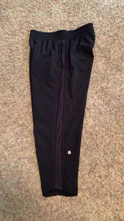 Lululemon Cropped Joggers