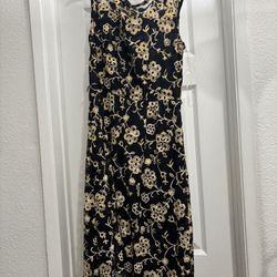 Woman’s Medium Dress